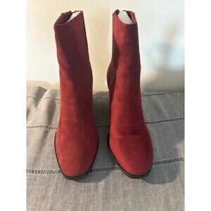 Dolce Vita Tippy Suede Heeled Boots Women's 7.5 NWT. 3" Heel.
